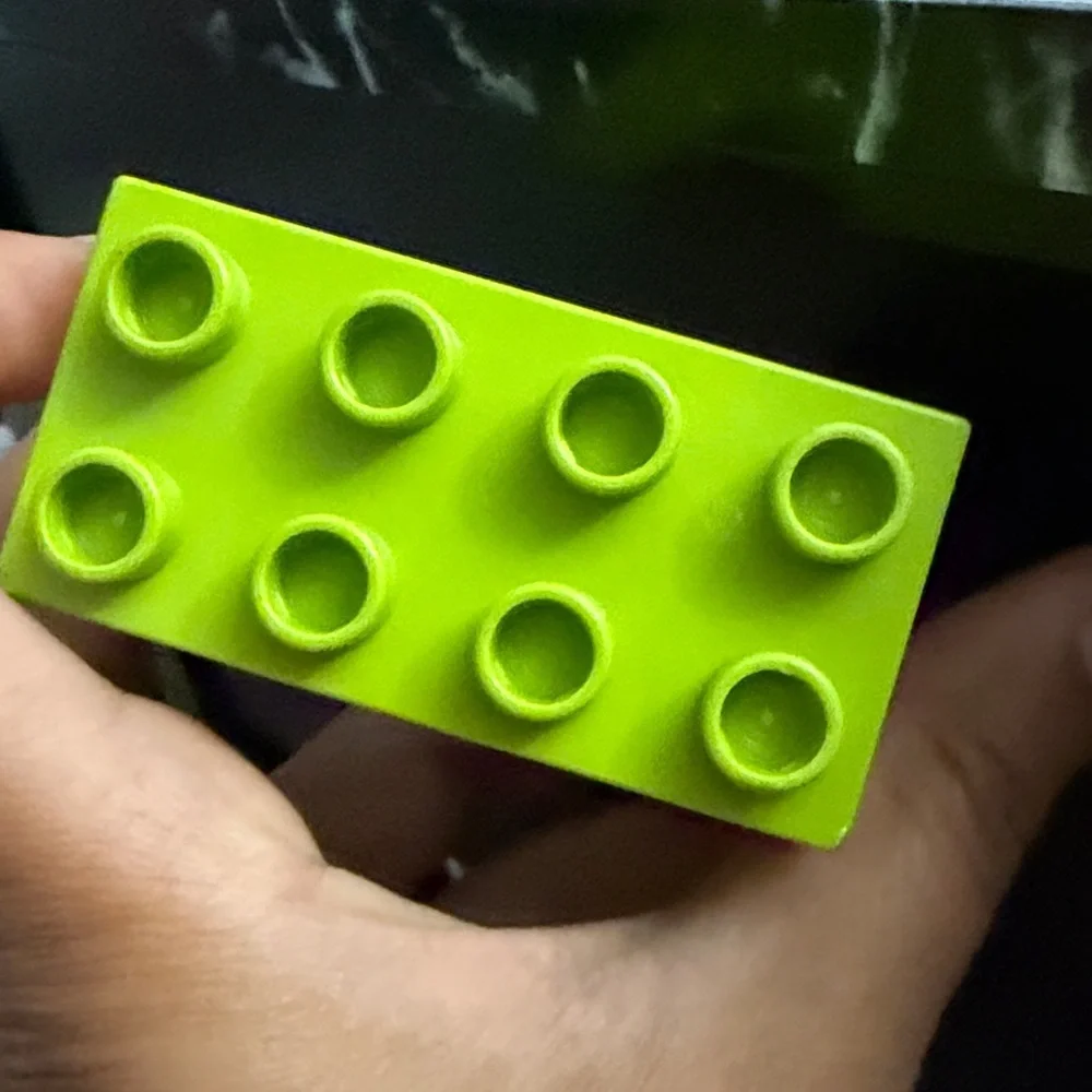 Bright Green Arch Building Block - duplo missing piece